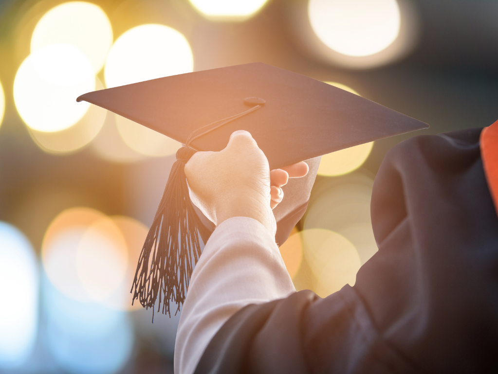 خريجي مؤسسة مونتيسوري الدولية للتدريب IMT